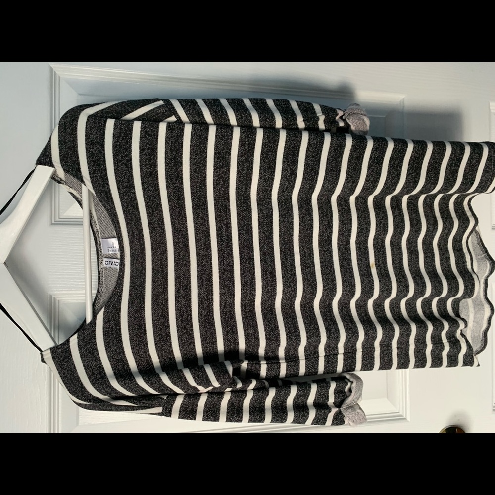 H&M 3/4 Sleeve Sweater